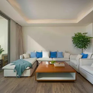 Stunning Across My Khe ! Rooftop Pool & Gym , Da Nang Vietnam